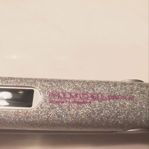 Paul Mitchell limited edition Protools Flat iron